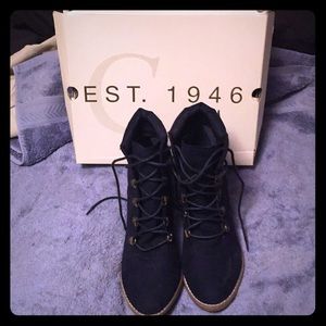 EST 1946 - Blue Suede Ankle Boots!